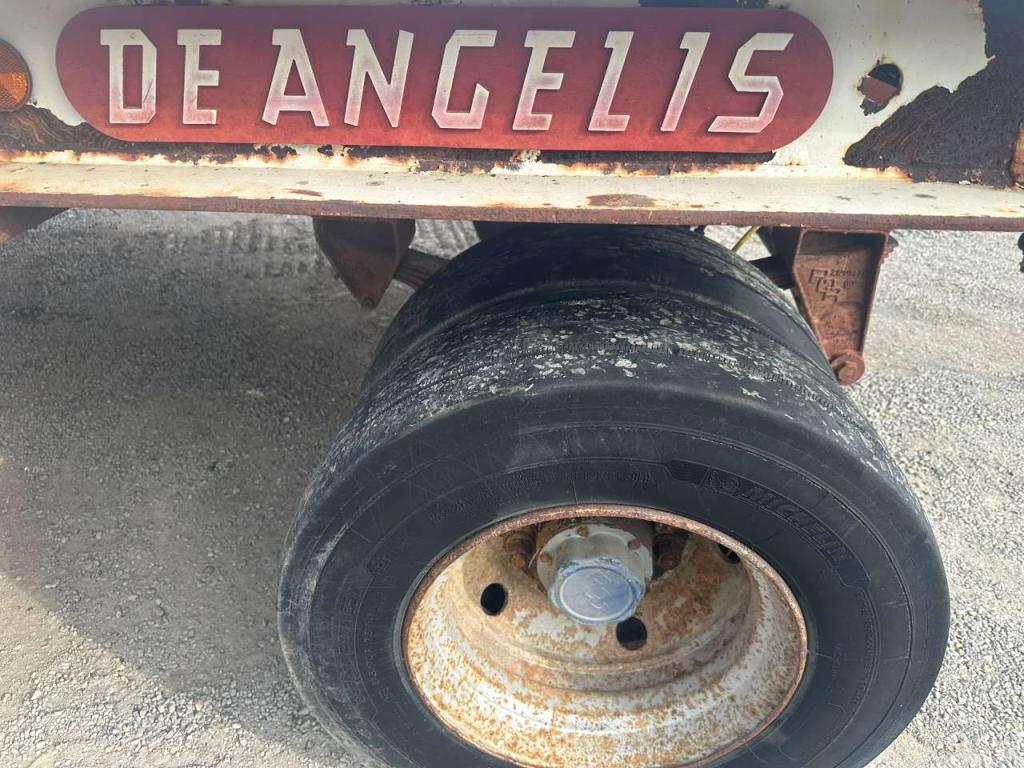 De Angelis Flatbed trailer Photo 12