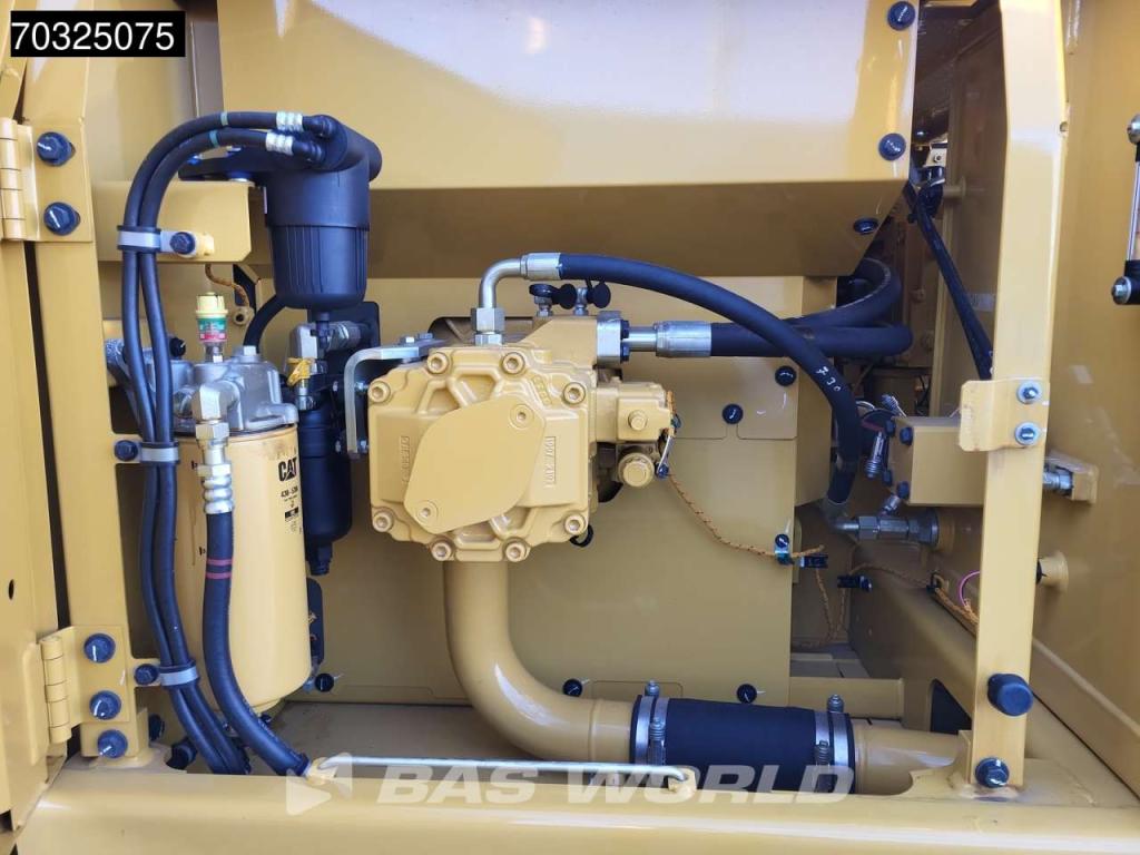 Caterpillar 324 Photo 22
