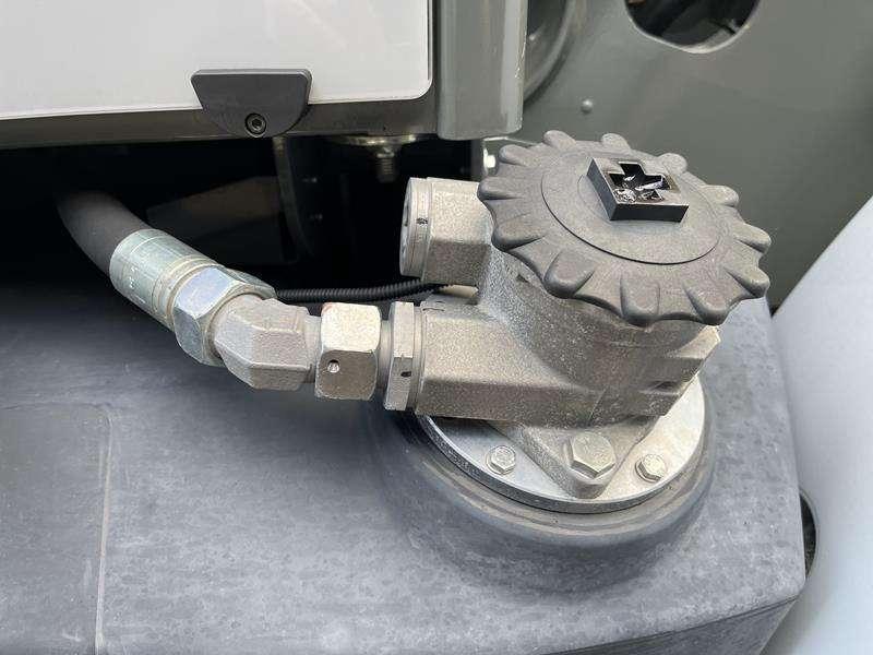 Kramer 5055 E Photo 9