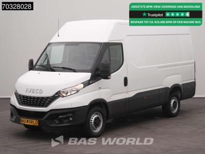 Iveco Daily 35S18 3.0L Automaat L2H2 3.5t trekhaak Camera 3520L L2 Airco Trekhaak Cruise control sold by BAS World B.V.