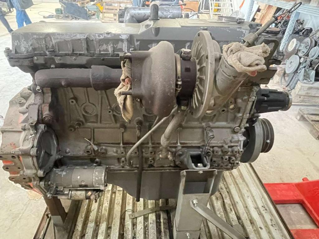 Isuzu 6HK1 Photo 2