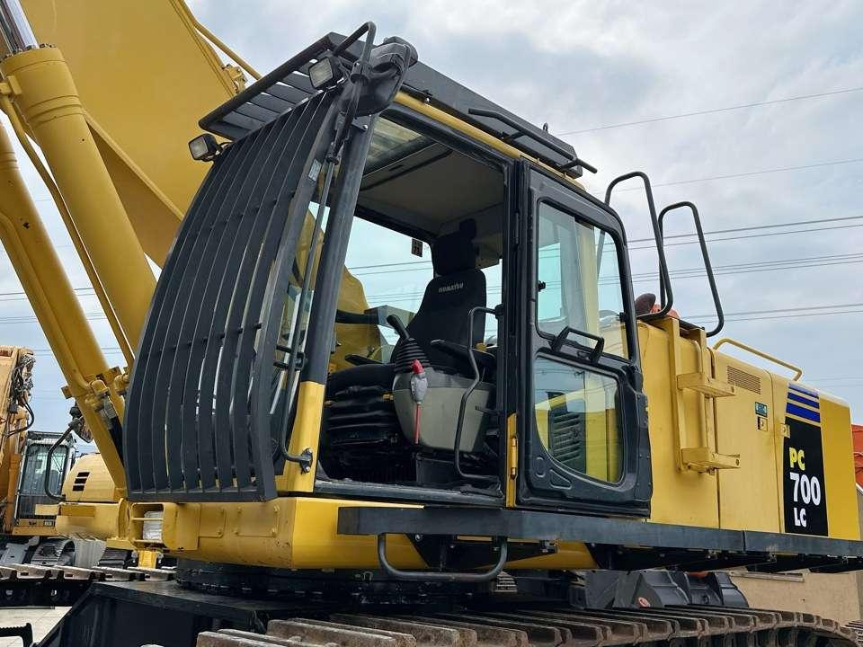 Komatsu PC700 LC-8E0 Photo 16