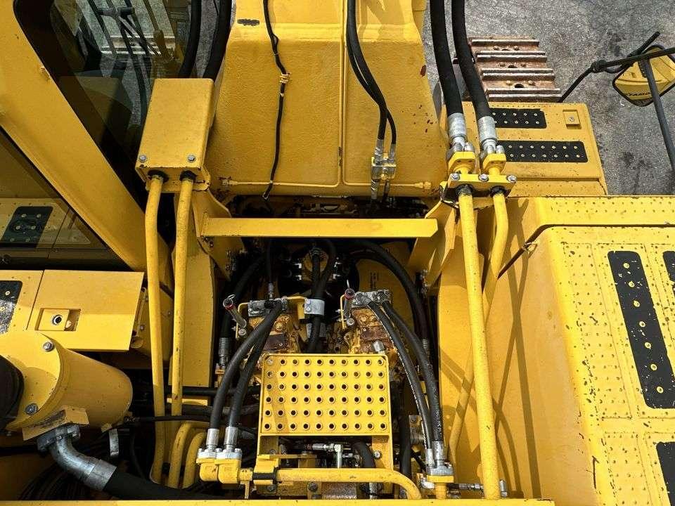 Komatsu PC700 LC-8E0 Photo 9