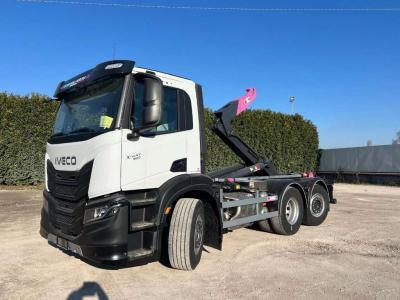 Iveco X-WAY AD280X500 NUOVO SCARRABILE sold by Aurora Srl