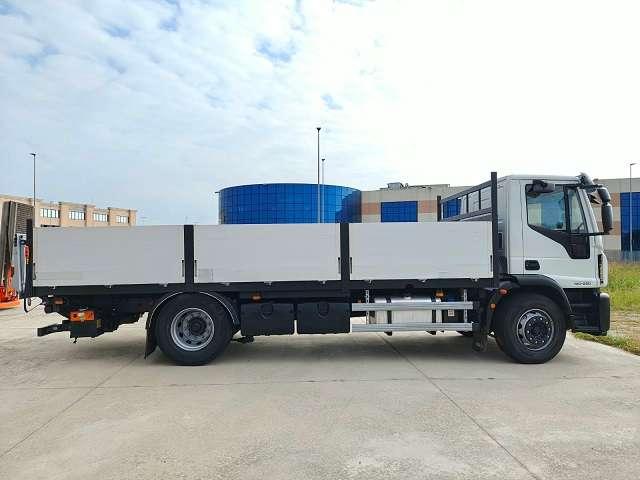 Iveco ML 180-250 Photo 6