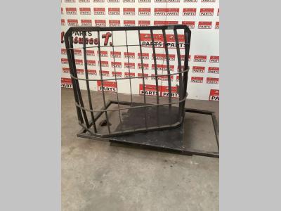 Grid for Hitachi ZW 180 sold by Massucco T. Srl Area Ricambi