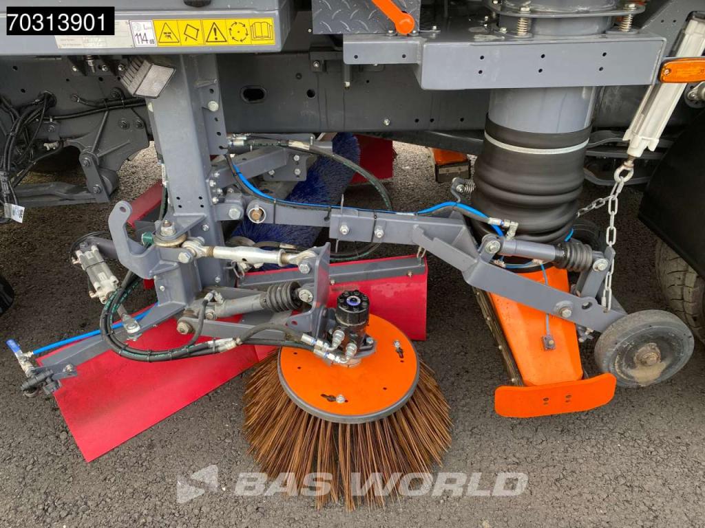 Daf XB 230 4X2 NEW! Scarab 6.35m3 Sweeper 3 Brushes Automatic Euro 6 Photo 15