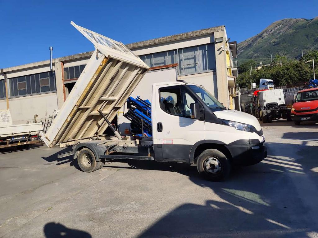 Iveco DAILY 35-120 Photo 13
