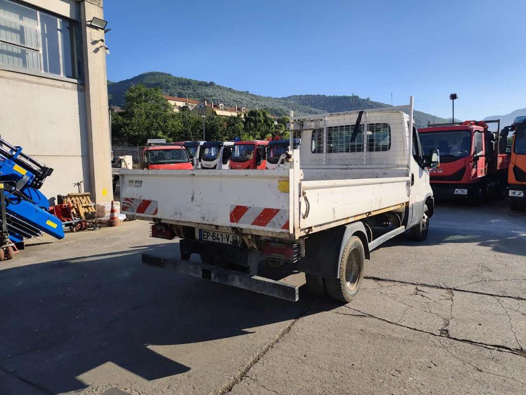 Iveco DAILY 35-120 Photo 28