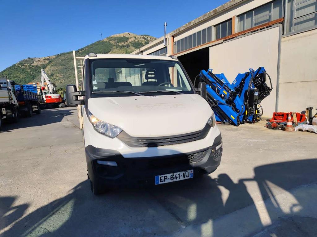 Iveco DAILY 35-120 Photo 29