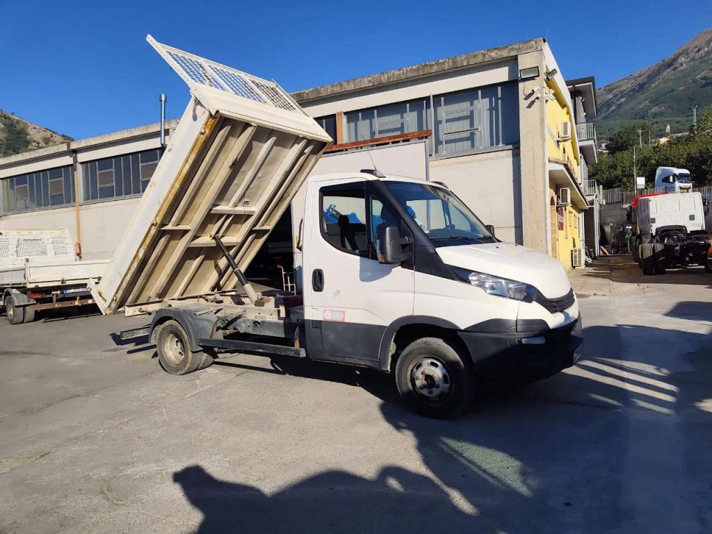 Iveco DAILY 35-120 Photo 7