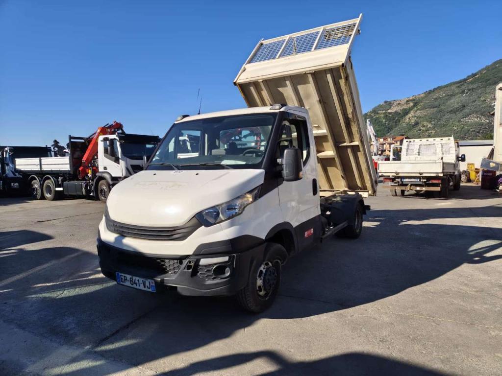 Iveco DAILY 35-120 Photo 9