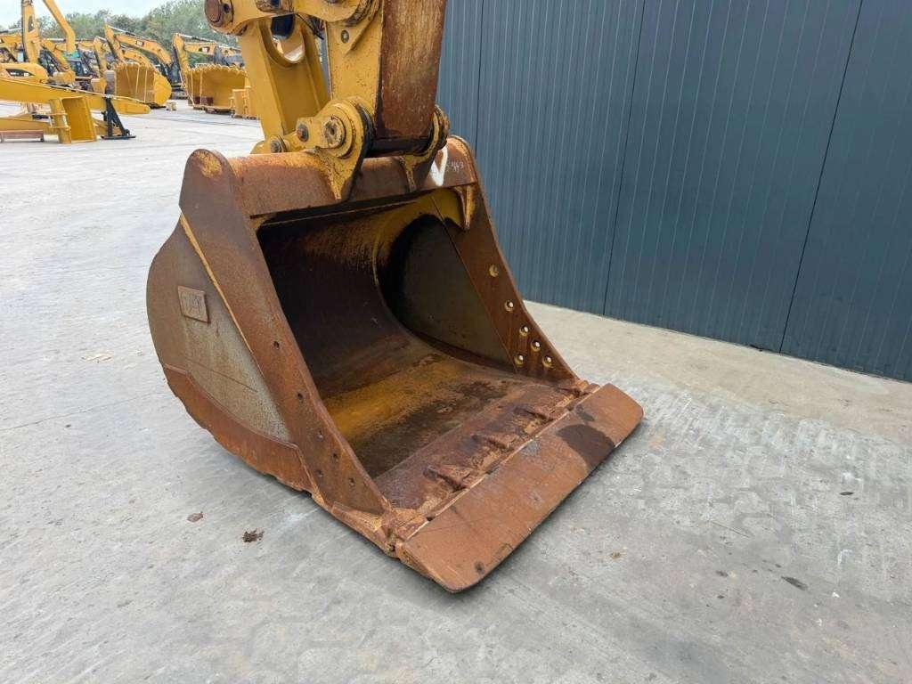 Caterpillar 330 07A Photo 13