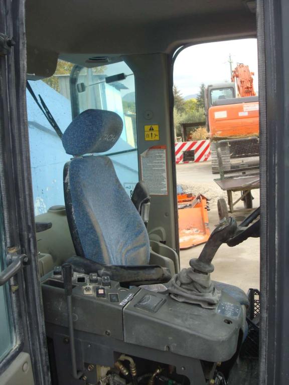 Cab for Hitachi ZW220-ZW250-ZW310 Photo 3