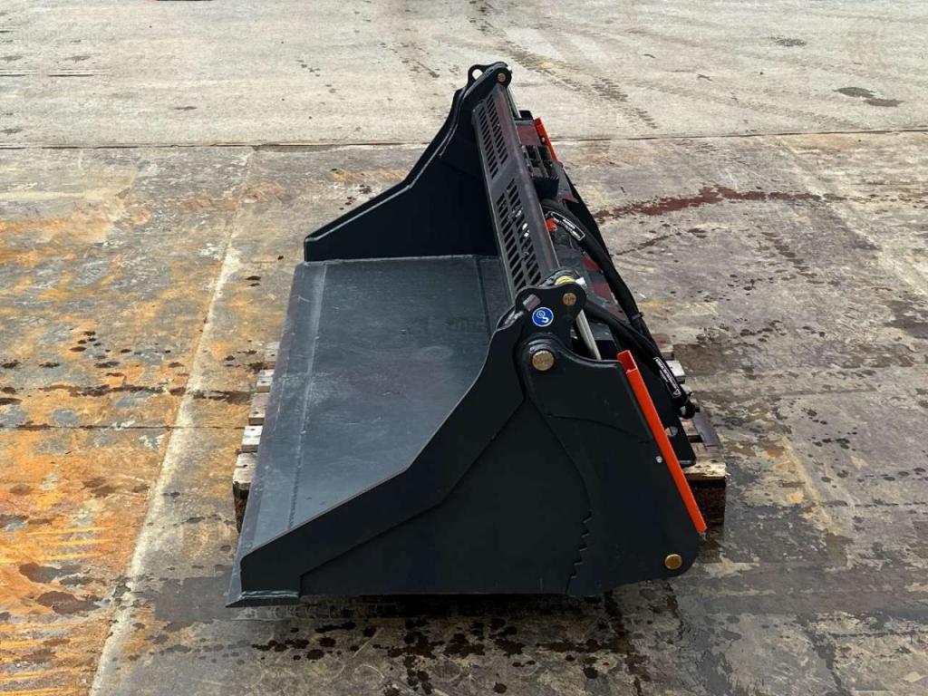 M4 4x1 Bucket Photo 5