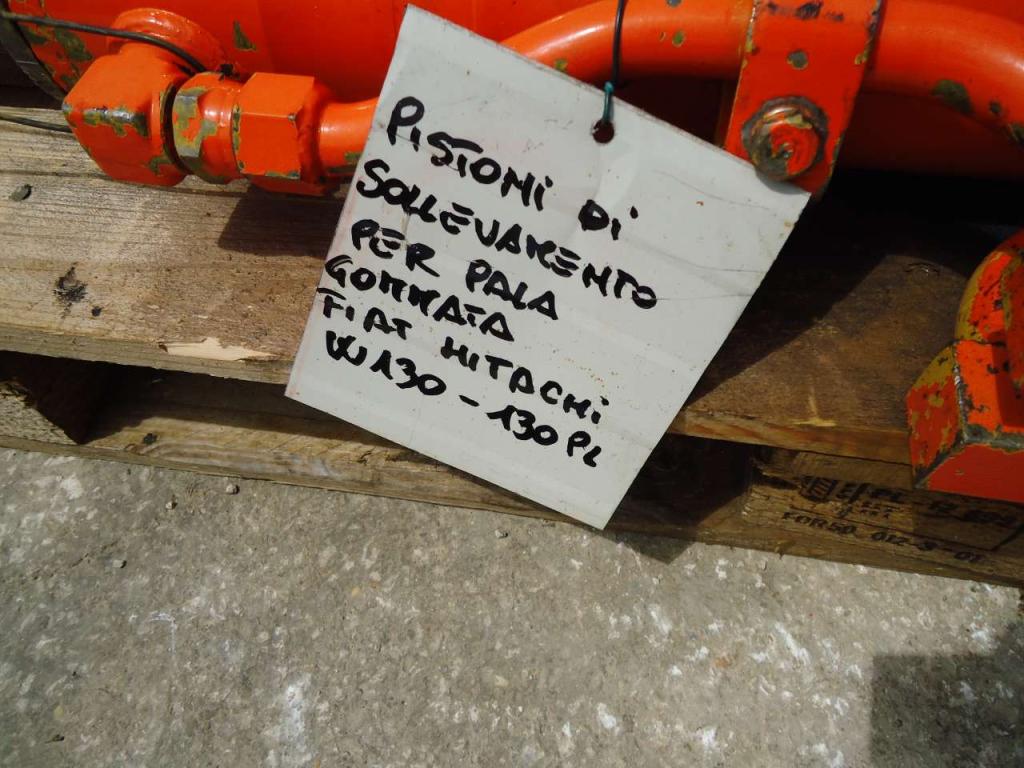 Lifting piston for Fiat Hitachi W130-130PL Photo 3