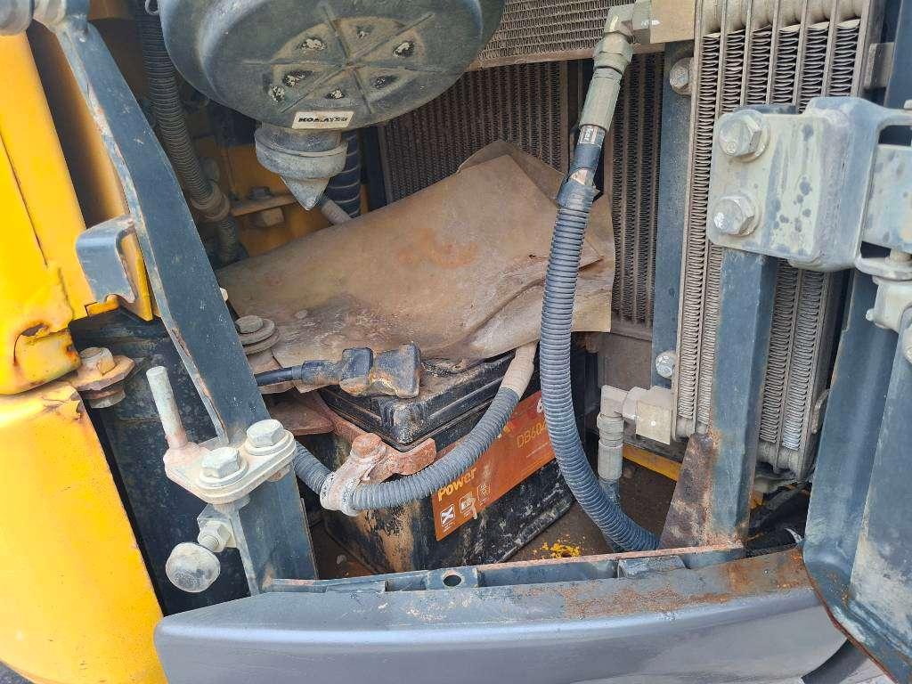 Komatsu PC 88 MR-8 Photo 12