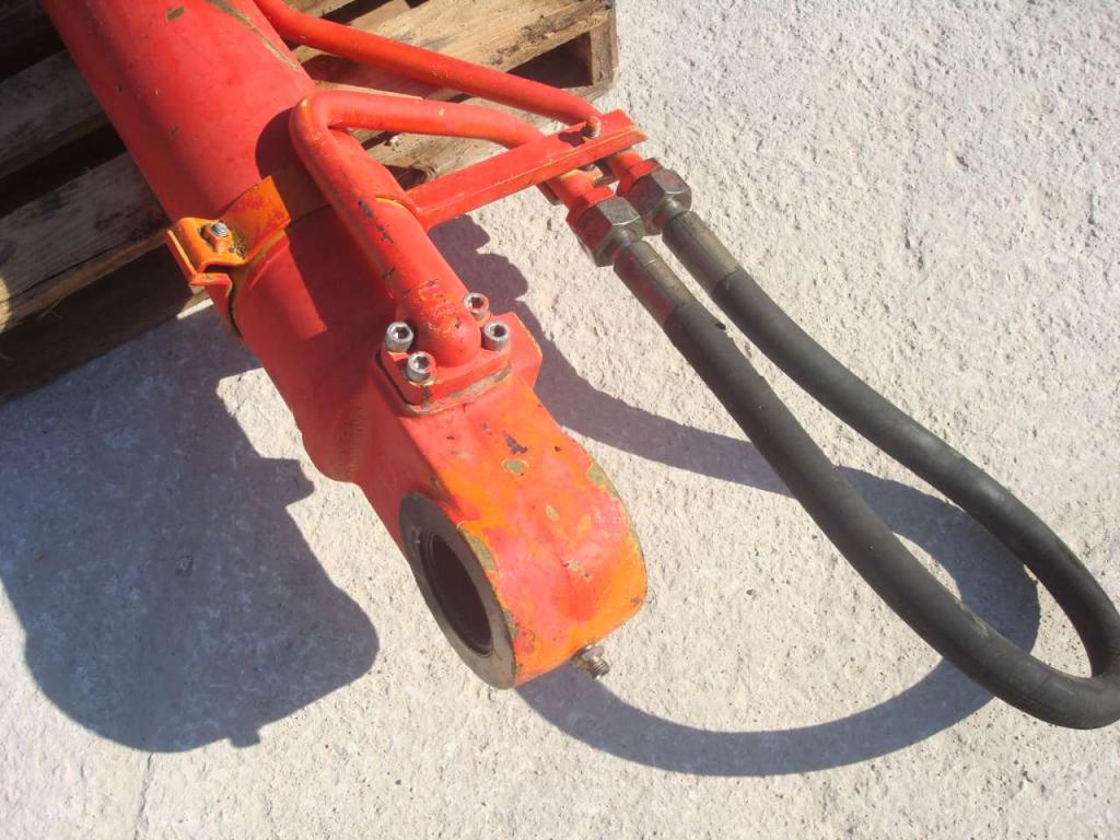 Arm cylinder (stick) for Fiat Hitachi 150W.3/150.3 Photo 2