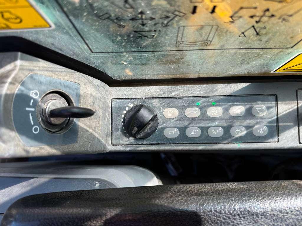 Caterpillar 320FL - Automatic Greasing / Camera Photo 10