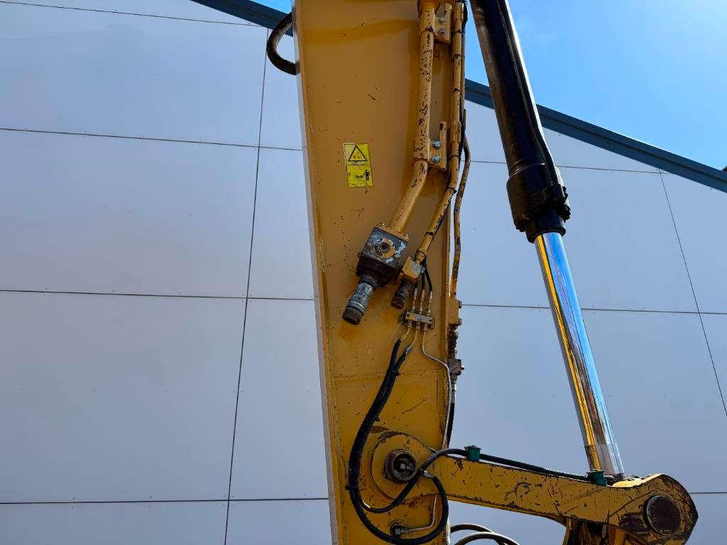 Caterpillar 320FL - Automatic Greasing / Camera Photo 15