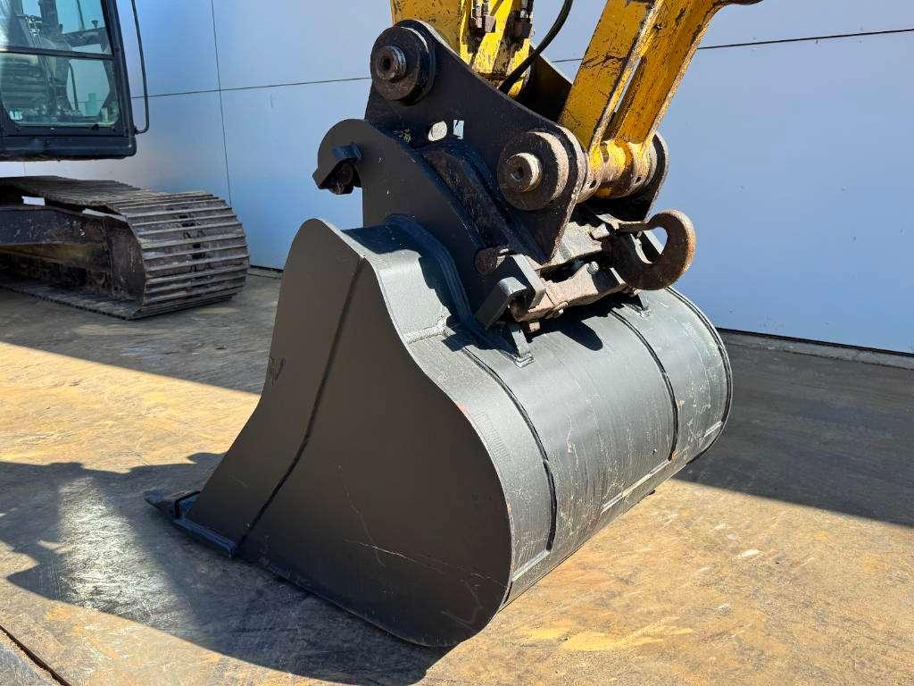 Caterpillar 320FL - Automatic Greasing / Camera Photo 17