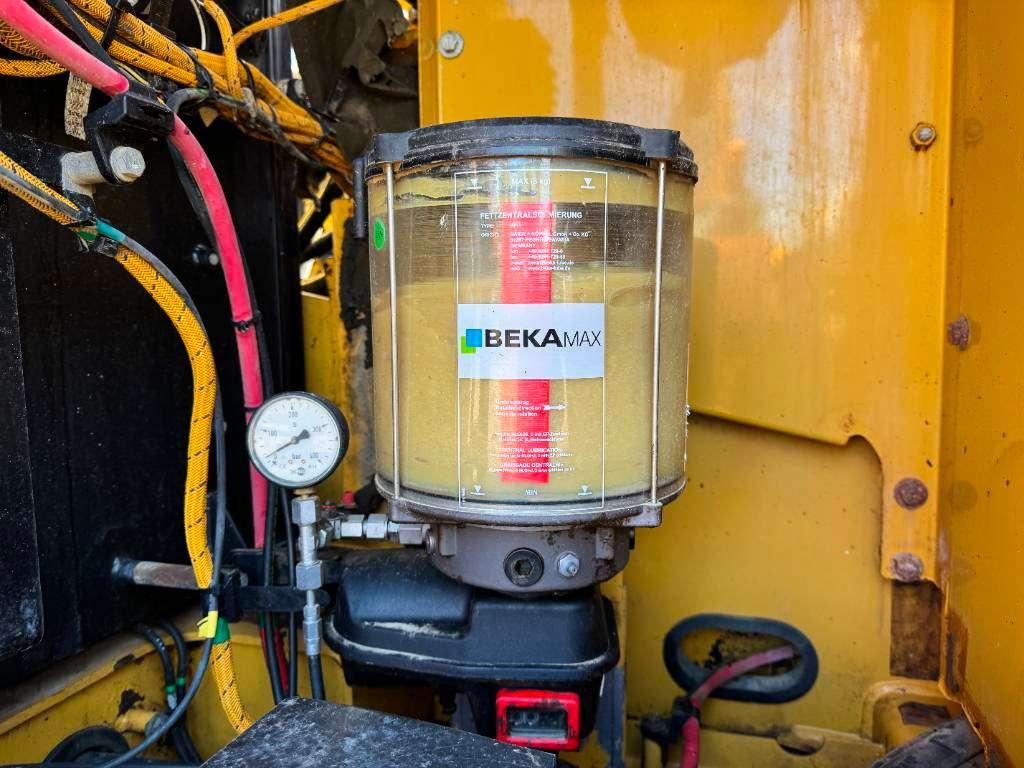 Caterpillar 320FL - Automatic Greasing / Camera Photo 25