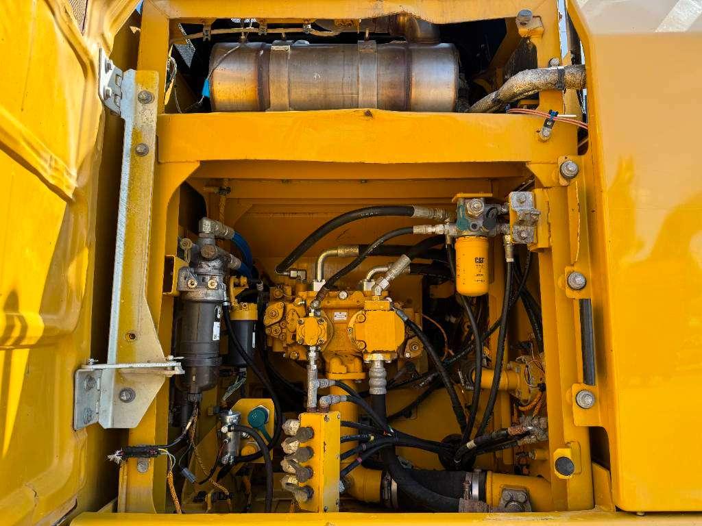 Caterpillar 320FL - Automatic Greasing / Camera Photo 26