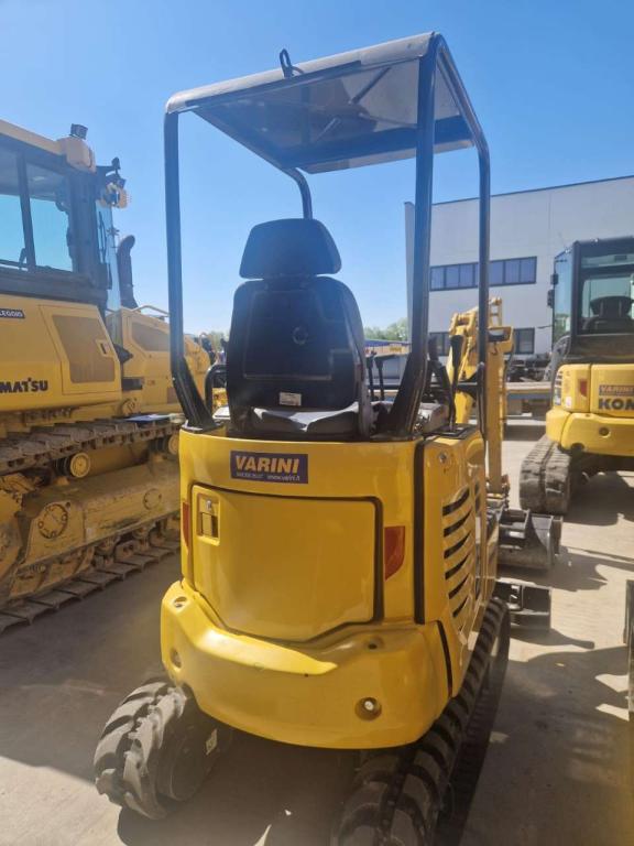 Komatsu PC18MR-5 Photo 8