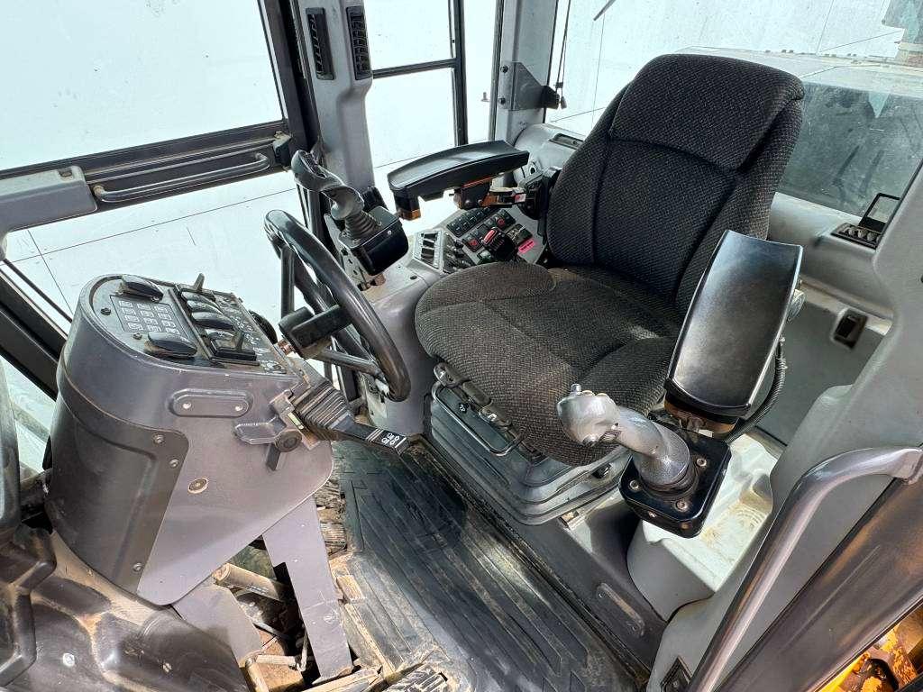 Volvo G946B AWD 6x6 - EPA Certified / 4.27m Blade / Came Photo 7
