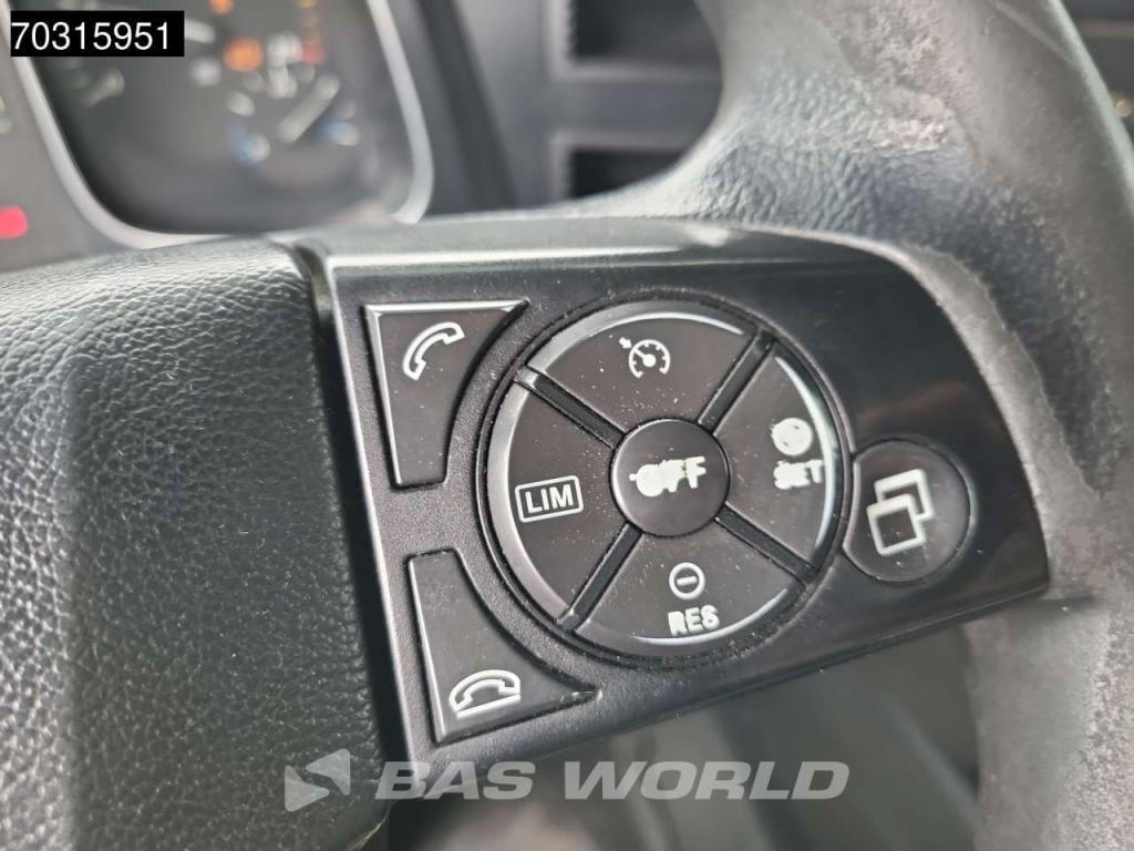 Mercedes-Benz Actros 1843 4X2 ClassicSpace Retarder Photo 18