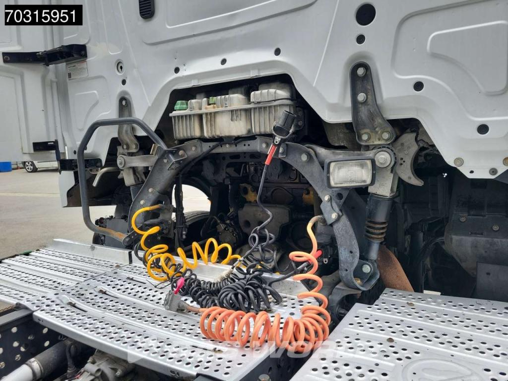 Mercedes-Benz Actros 1843 4X2 ClassicSpace Retarder Photo 7