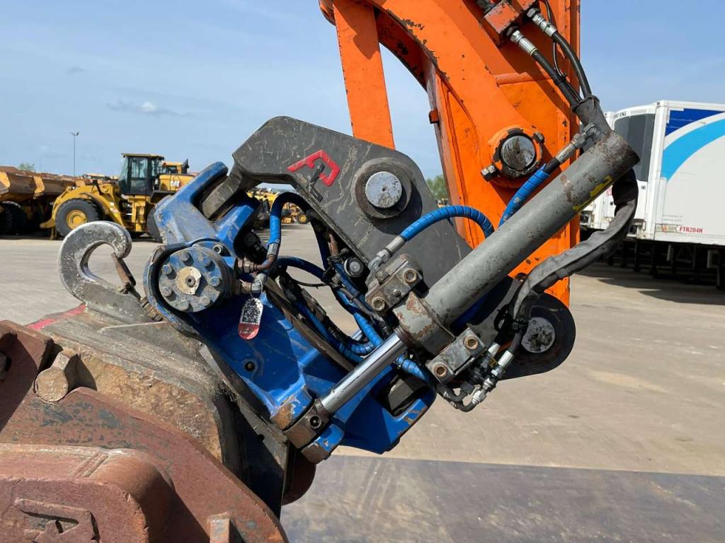 Doosan DX140LCR Photo 10