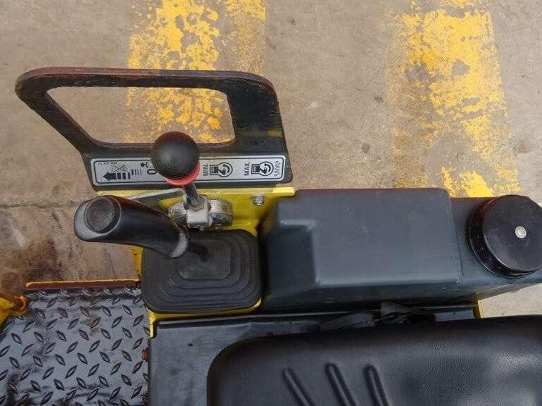 Bomag BW80AD Photo 9