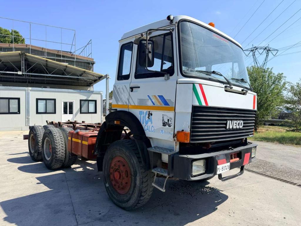 Fiat Iveco 330 35 Photo 1