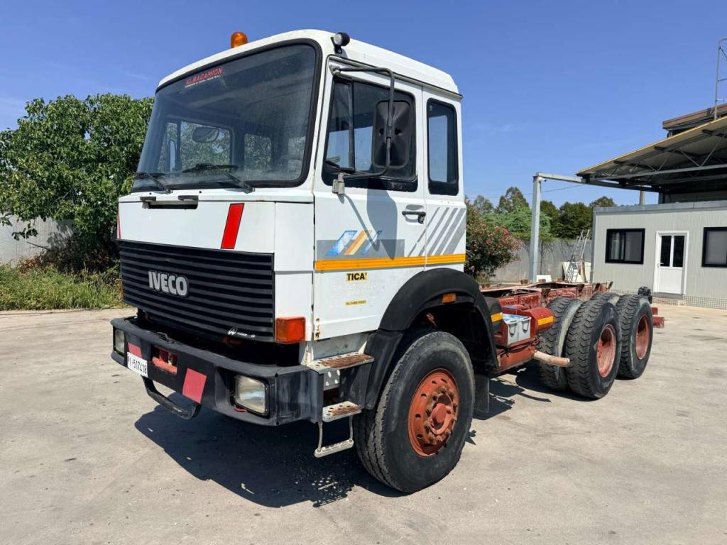 Fiat Iveco 330 35 Photo 4