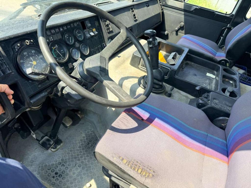 Fiat Iveco 330 35 Photo 5