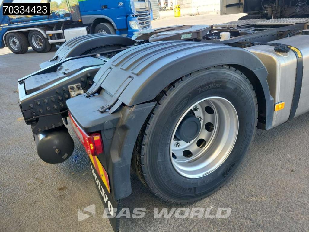 Volvo FH 460 4X2 Retarder 2x Tanks New Tyres! Photo 18