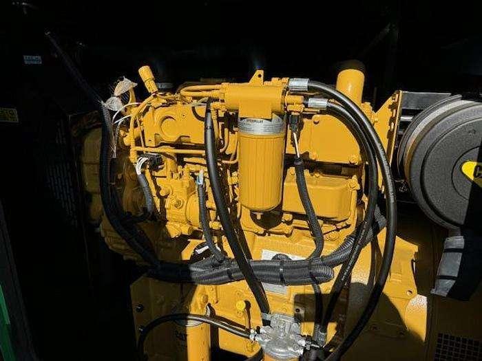 Caterpillar DE65E3 Photo 4