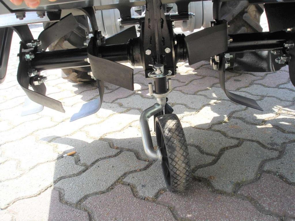 Bertolini 418 S con FRESA TERRA cm 95 - MOTORE KOHLER BENZINA HP 14 Photo 12