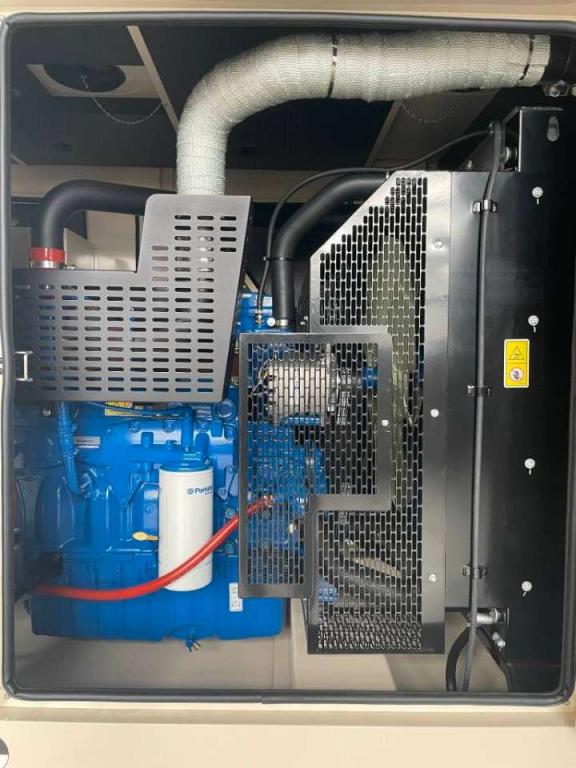 FG Wilson P300-5 - 300 kVA Genset - DPX-16015 Photo 9