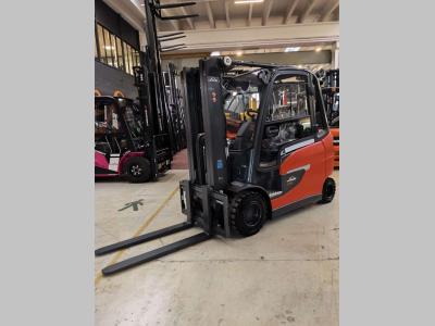 Linde E30HL-01/600 sold by Uni.Trucks Srl