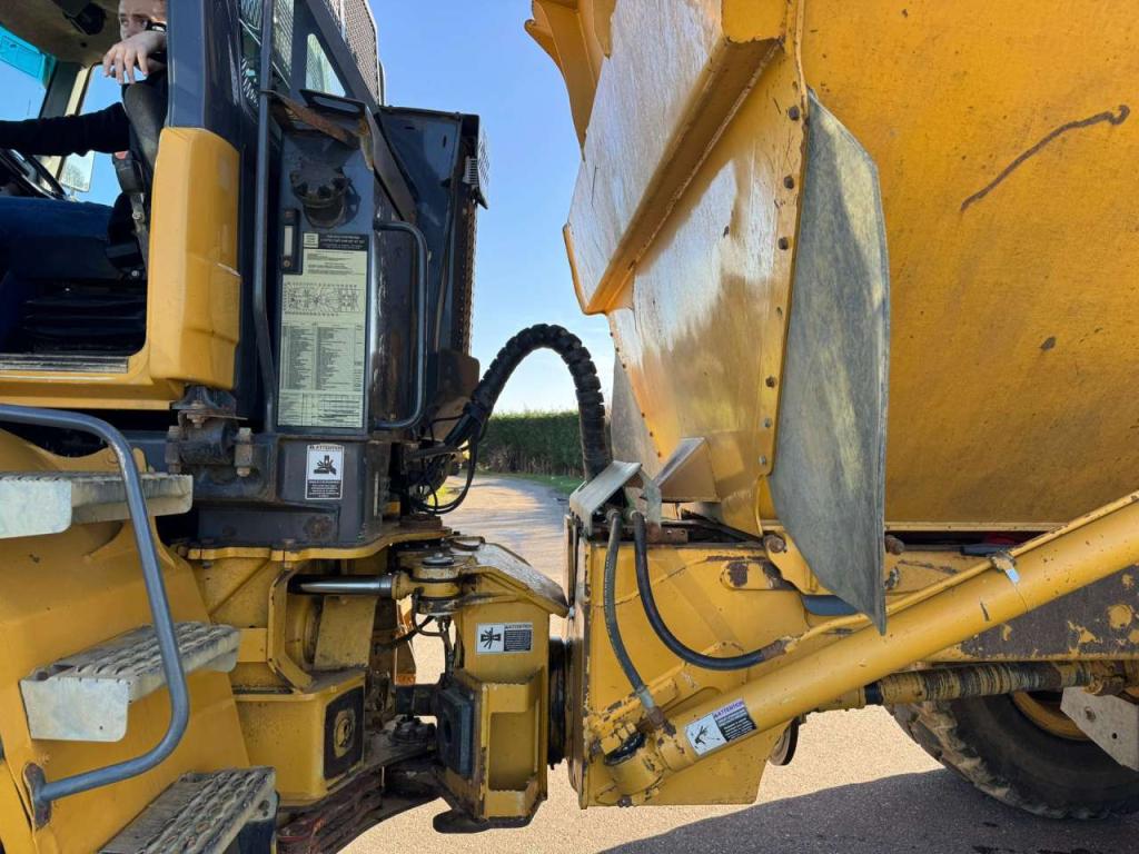 Bell B30D Photo 9