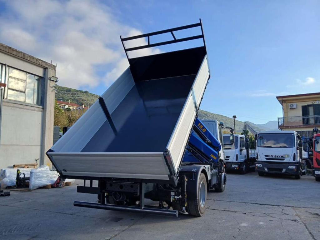 Iveco EUROCARGO 180-320L Photo 15