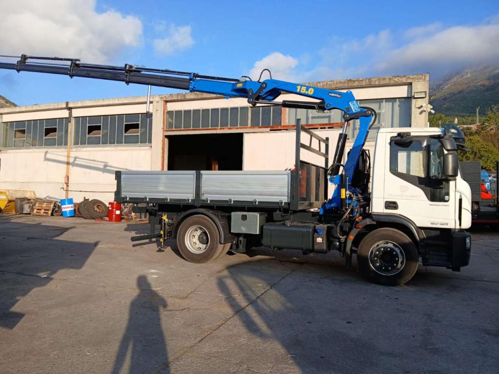 Iveco EUROCARGO 180-320L Photo 24