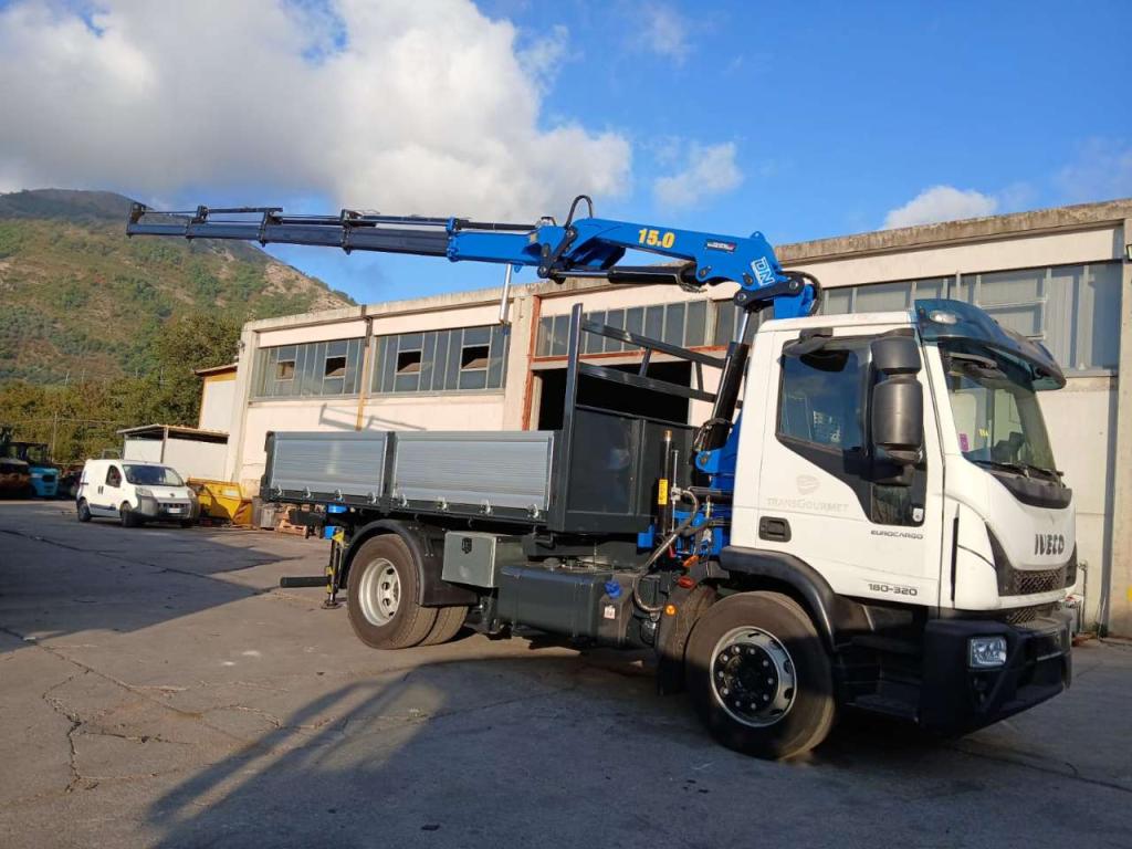 Iveco EUROCARGO 180-320L Photo 26