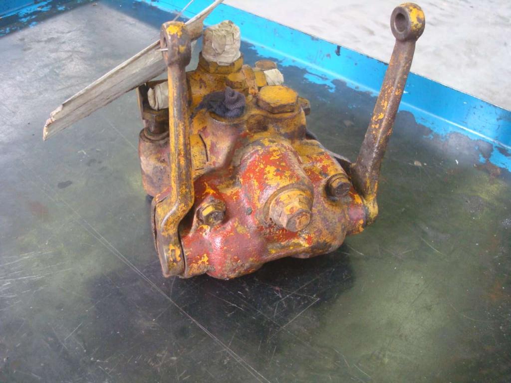 Steering clutch distributor for Fiat Allis AD 20 Photo 5