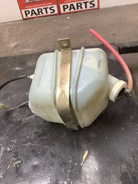 Water tank for New Holland E 385 Photo 3