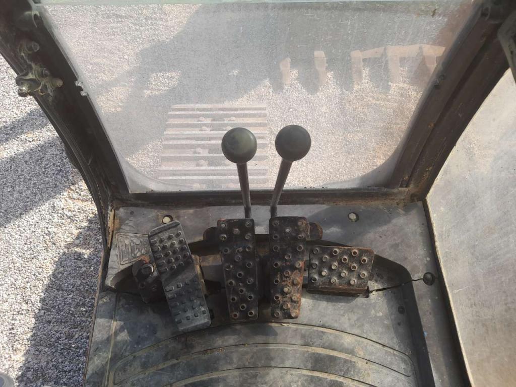 JCB JS 220 Photo 17