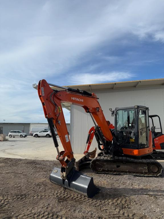 Hitachi ZX 65 USB-6 Photo 1