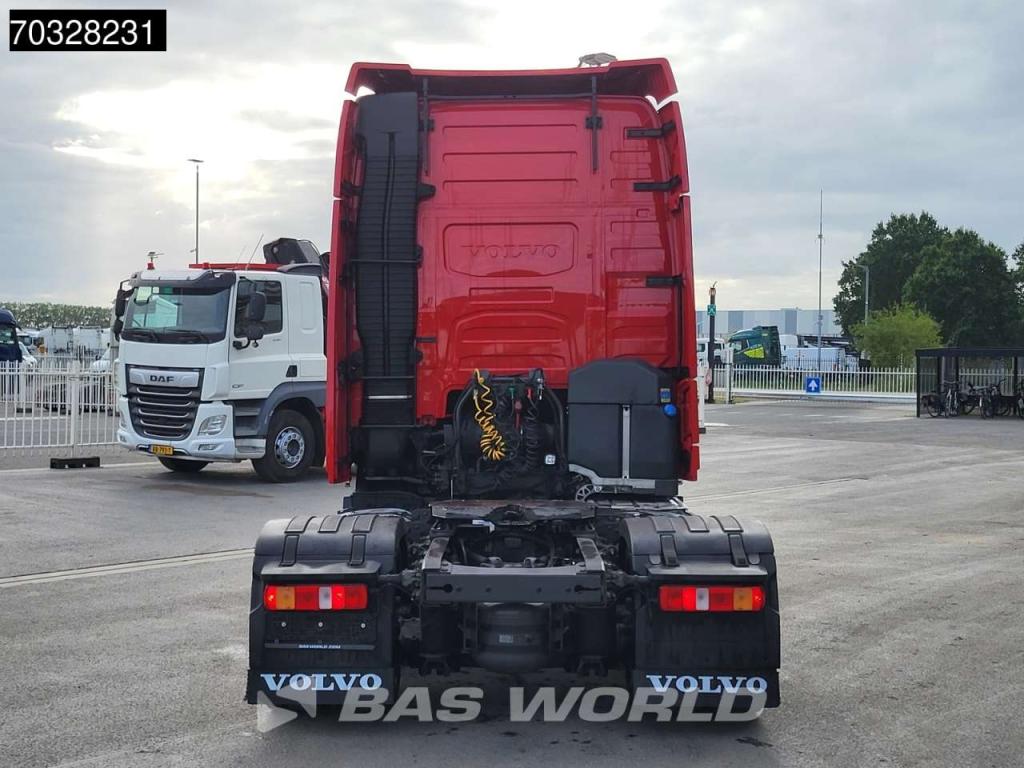 Volvo FH 460 4X2 XL Mega 2x Tanks Navi ACC Photo 11